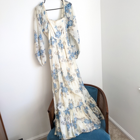 Vintage Dresses & Skirts - ‼️SOLD Vintage Blue and White Floral Victorian Inspired Prairie Dress